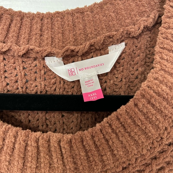 No Boundaries Fringe knit Sweater - Picture 3 of 4